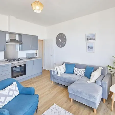 Daire Glenholme - 2 Bedroom - 3 *