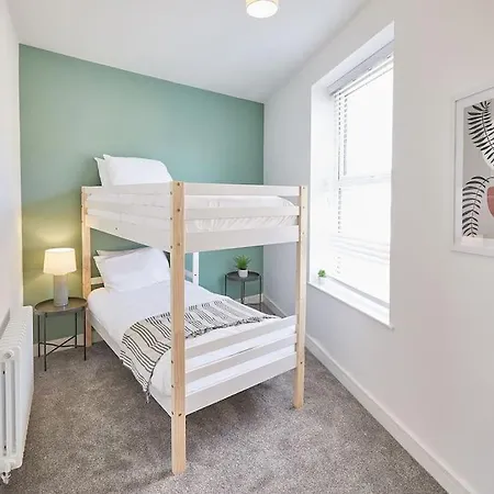 Glenholme - 2 Bedroom - 3 דירה *